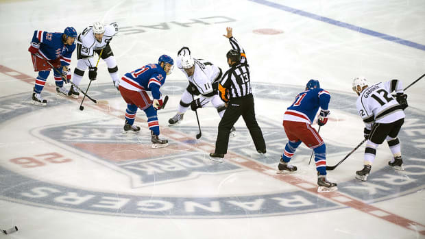 Kings_Rangers_SCF_faceoff_960.jpg